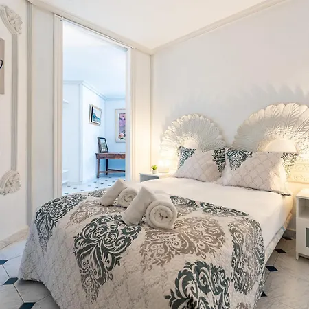 Malagasuite Coast & Mountain Horizon Apartment Torremolinos